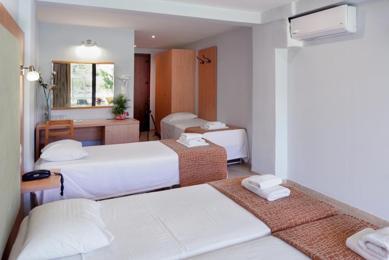 Hotel Punta ภายนอก รูปภาพ